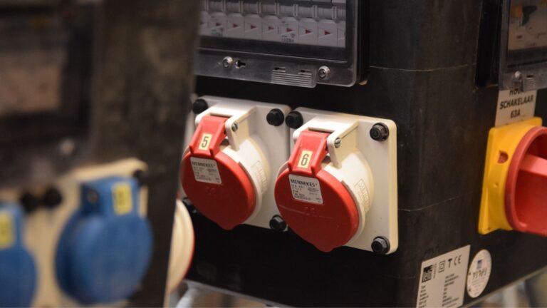 Désamiantage et électricité